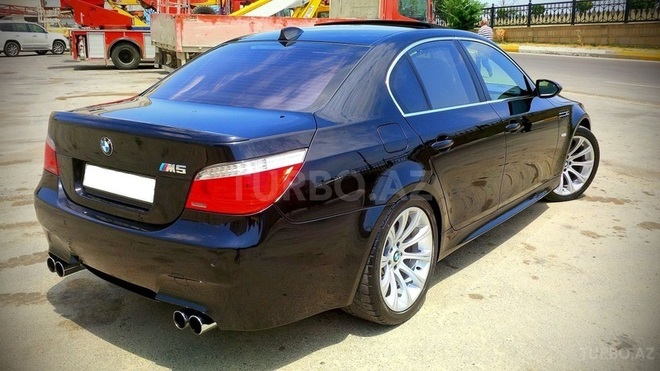 BMW M5 2005, 103,000 km - 5.0 л - Bakı
