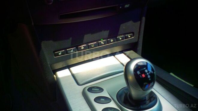 BMW M5 2005, 103,000 km - 5.0 л - Bakı