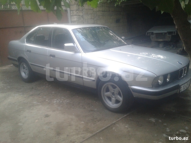 BMW 520 1991, 30,000 km - 0.2 l - Bakı