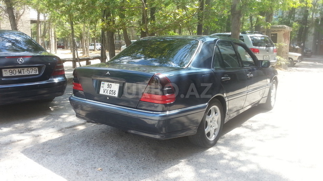 Mercedes C 240 1998, 240,000 km - 2.4 l - Bakı