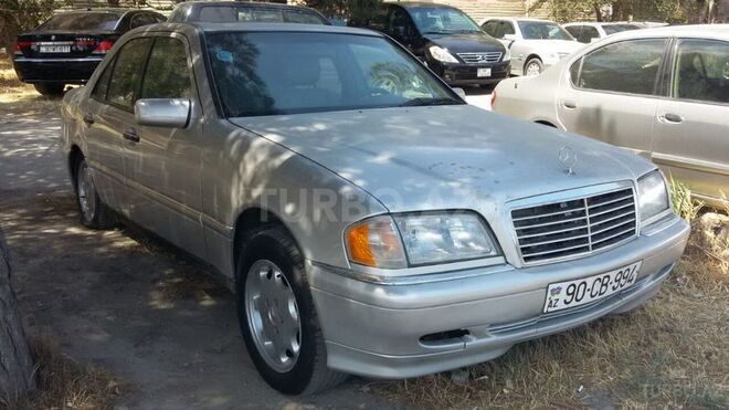 Mercedes C 230 1999, 164,800 km - 2.3 л - Bakı