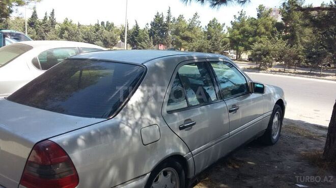 Mercedes C 230 1999, 164,800 km - 2.3 л - Bakı