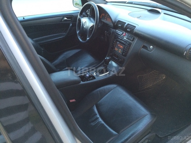 Mercedes C 240 2001, 286,000 km - 2.6 l - Bakı