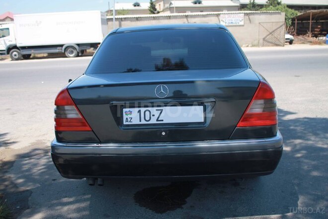 Mercedes C 220 1995, 280,000 km - 2.2 l - Bakı