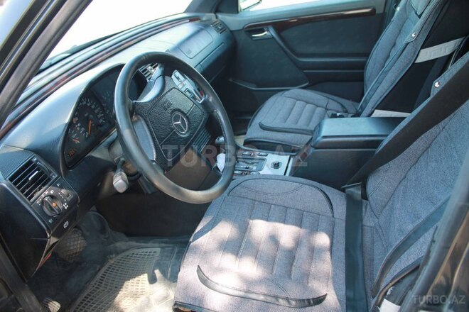 Mercedes C 220 1995, 280,000 km - 2.2 l - Bakı