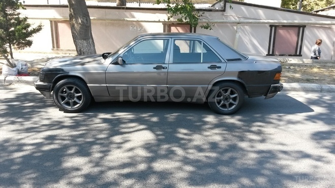 Mercedes 190 1990, 586,000 km - 2.5 л - Bakı