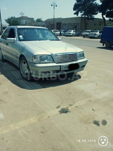 Mercedes C 220 2000, 232,000 km - 2.2 л - Bakı