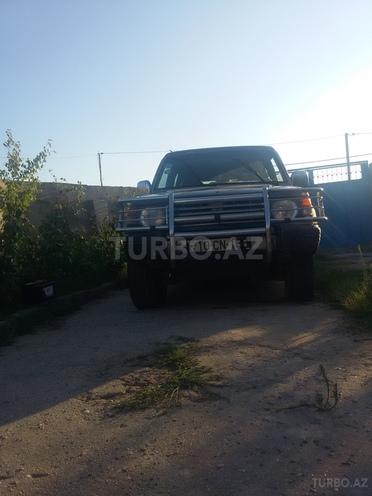 Mitsubishi Pajero 1994, 420,000 km - 3.0 l - Bakı