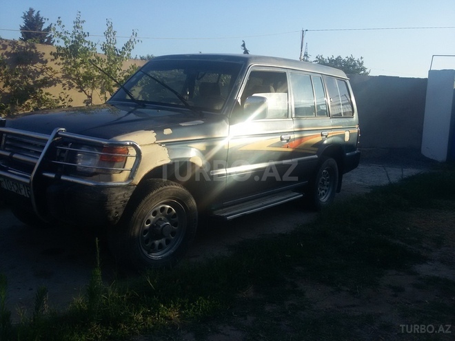 Mitsubishi Pajero 1994, 420,000 km - 3.0 l - Bakı