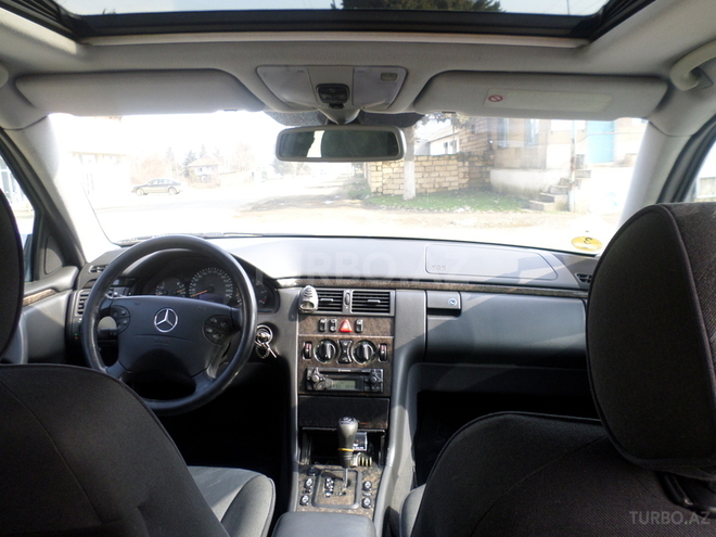 Mercedes E 270 2000, 187,000 km - 2.7 l - Lənkəran