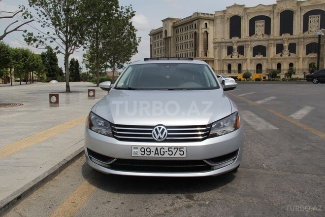 Volkswagen Passat 2012, 85,000 km - 2.5 l - Bakı