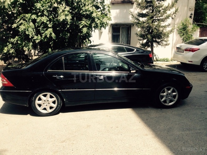 Mercedes C 240 2001, 253,000 km - 2.6 l - Bakı