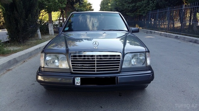 Mercedes E 200 1995, 247,000 km - 2.0 l - Bakı