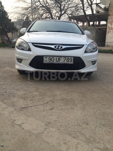 Hyundai i30 2011, 85,000 km - 1.6 l - Bakı