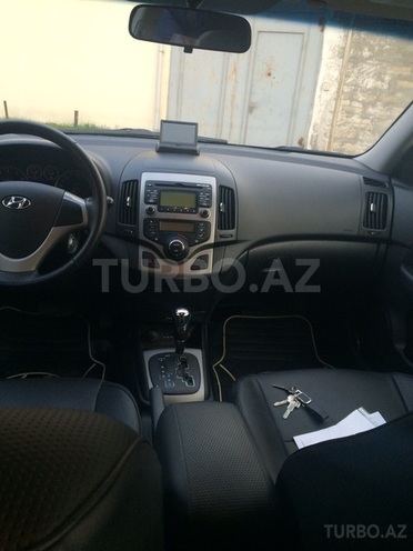 Hyundai i30 2011, 85,000 km - 1.6 l - Bakı