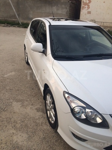 Hyundai i30 2011, 85,000 km - 1.6 l - Bakı
