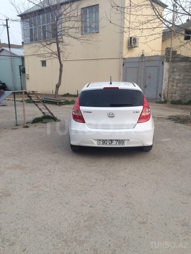 Hyundai i30 2011, 85,000 km - 1.6 l - Bakı