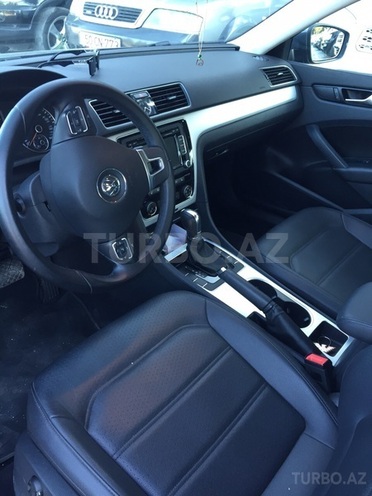 Volkswagen Passat 2014, 19,500 km - 2.5 l - Bakı