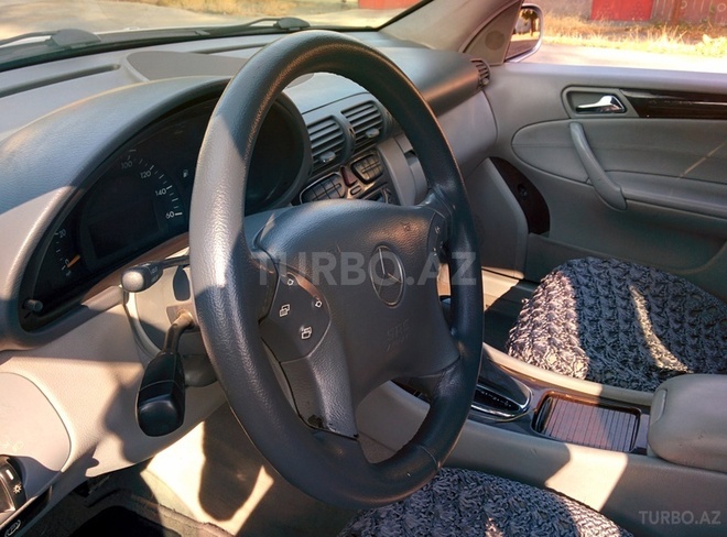 Mercedes C 240 2002, 80,000 km - 2.6 л - Bakı