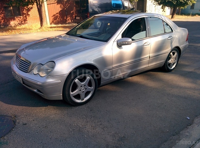 Mercedes C 240 2002, 80,000 km - 2.6 л - Bakı