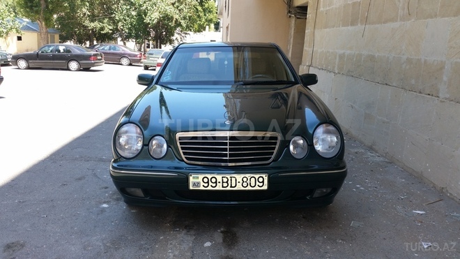 Mercedes E 220 2000, 247,000 km - 2.2 l - Bakı