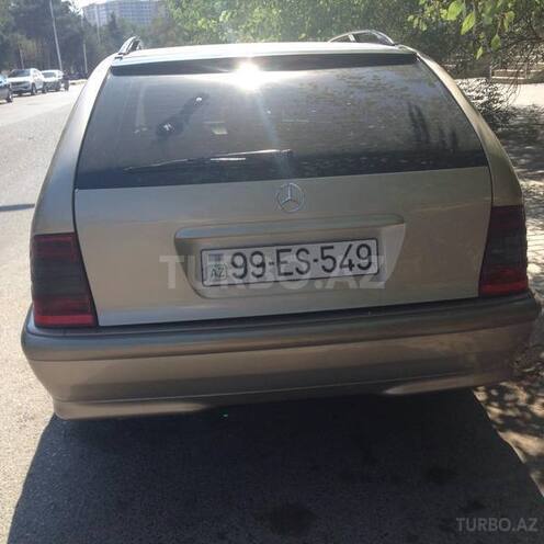 Mercedes C 220 1999, 298,000 km - 2.2 l - Bakı