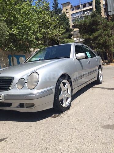Mercedes E 240 2000, 198,000 km - 1.7 л - Bakı