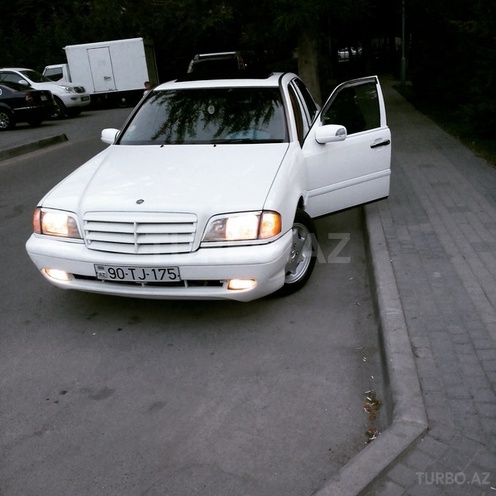 Mercedes C 230 1998, 250,000 km - 2.3 l - Bakı