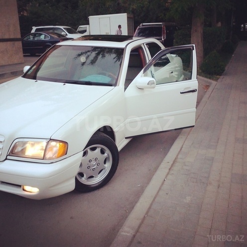 Mercedes C 230 1998, 250,000 km - 2.3 l - Bakı