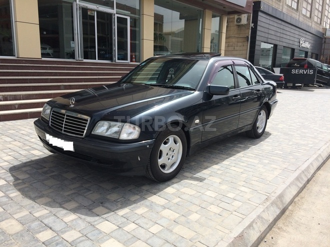 Mercedes C 200 1999, 125,000 km - 2.0 l - Bakı