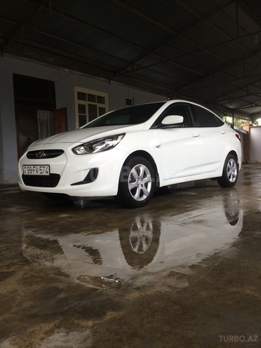 Hyundai Accent 2013, 38,000 km - 1.4 l - Bakı
