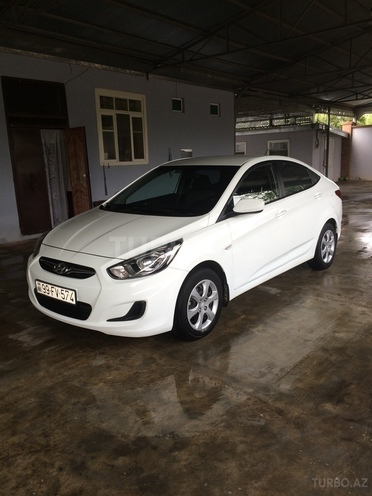Hyundai Accent 2013, 38,000 km - 1.4 l - Bakı