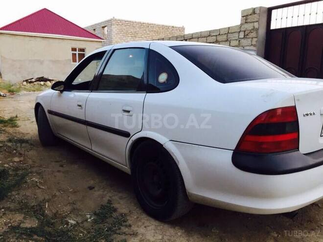 Opel Vectra 1996, 220,000 km - 2.0 l - Bakı