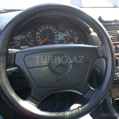 Mercedes E 230 1997, 223,000 km - 2.3 l - Bakı