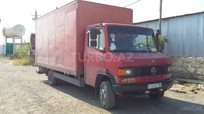 Mercedes 609 D 1988, 818,000 km - 4.0 л - Bakı