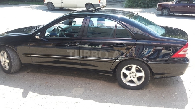 Mercedes C 240 2000, 225,393 km - 2.4 л - Bakı