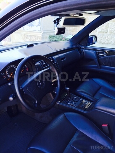 Mercedes E 280 1998, 220,315 km - 2.8 л - Bakı