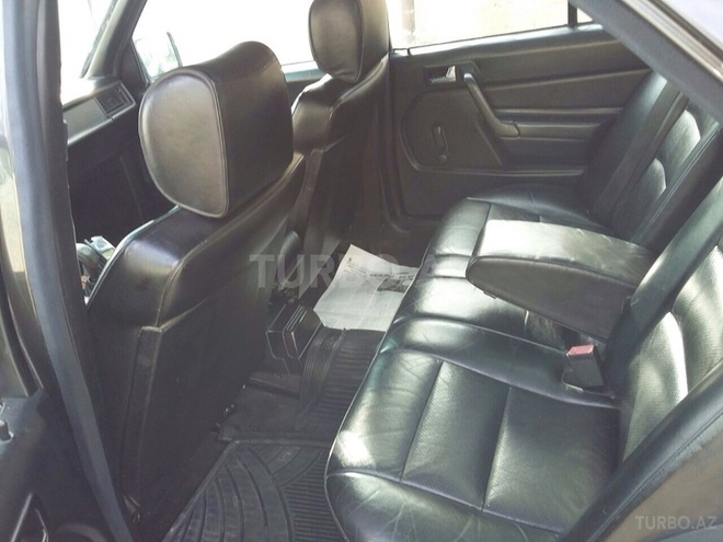 Mercedes 190 1994, 234,000 km - 2.3 l - Bakı
