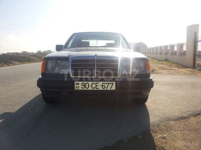 Mercedes E 200 1990, 304,000 km - 2.0 l - Bakı