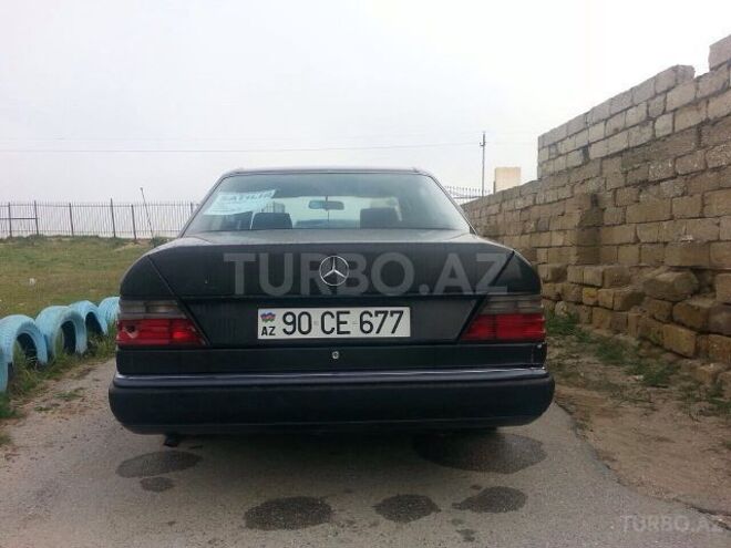 Mercedes E 200 1990, 304,000 km - 2.0 l - Bakı