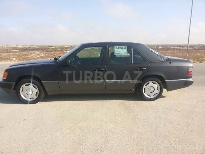 Mercedes E 200 1990, 304,000 km - 2.0 l - Bakı