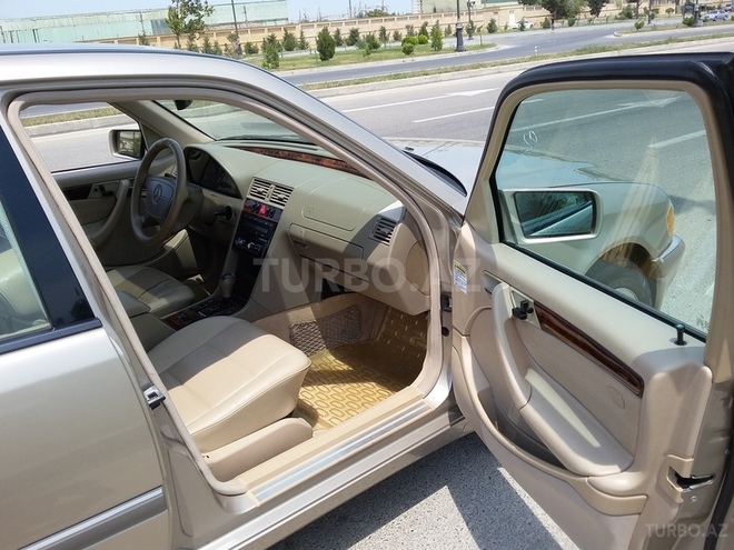 Mercedes C 280 1999, 152,705 km - 2.8 l - Bakı
