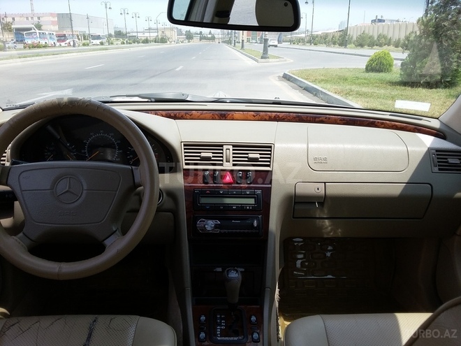 Mercedes C 280 1999, 152,705 km - 2.8 l - Bakı