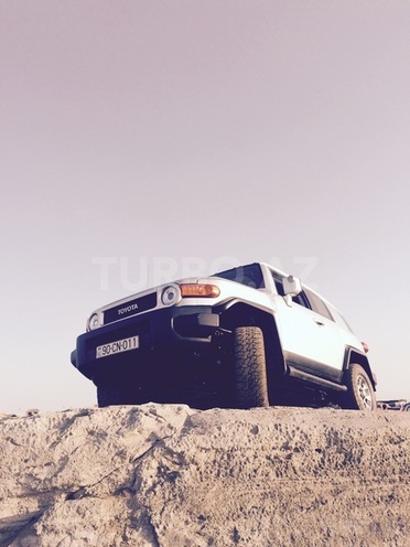 Toyota FJ Cruiser 2008, 156,000 km - 0.4 l - Bakı