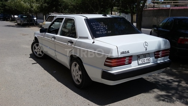 Mercedes 190 1993, 300,000 km - 2.0 l - Bakı
