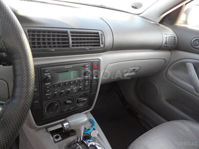 Volkswagen Passat 2002, 130,000 km - 1.8 l - Bakı