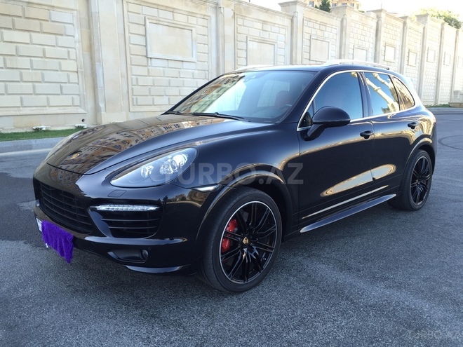 Porsche Cayenne 2013, 28,000 km - 4.8 л - Bakı