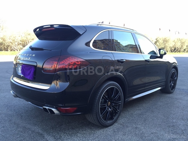 Porsche Cayenne 2013, 28,000 km - 4.8 л - Bakı