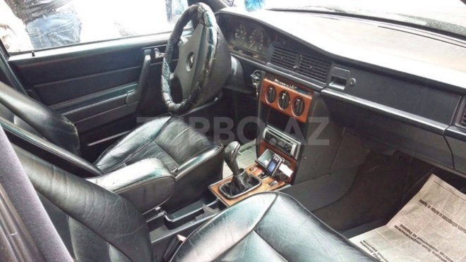 Mercedes 190 1994, 234,000 km - 2.3 l - Bakı