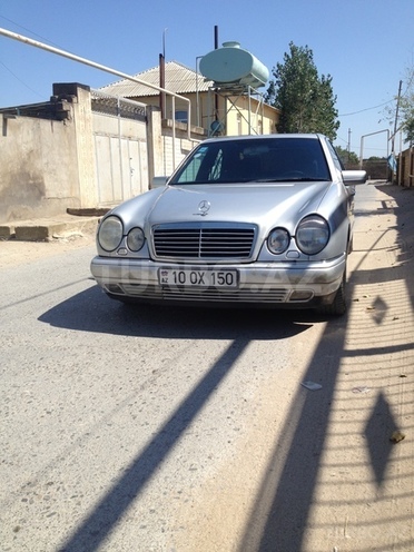 Mercedes E 280 1997, 323,000 km - 2.8 l - Bakı